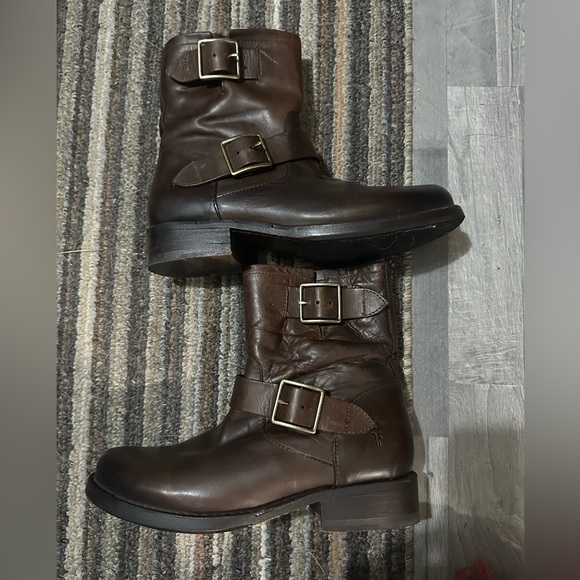 Frye Vicky Engineer Moto Brown Real Leather Belted Vintage Mid Calf Ankle Boot - Picture 1 of 13